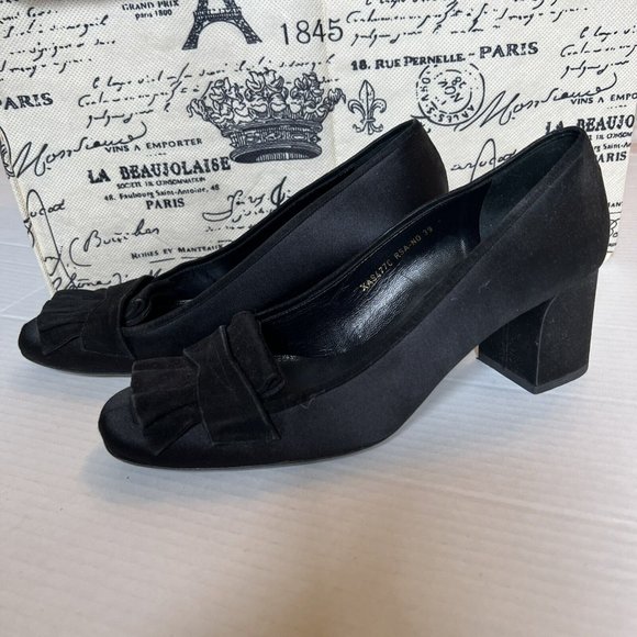 Valentino Shoes - Vintage Valentino Garavani Sz 39 Black Satin shoes 2 1/2 Inches Heel